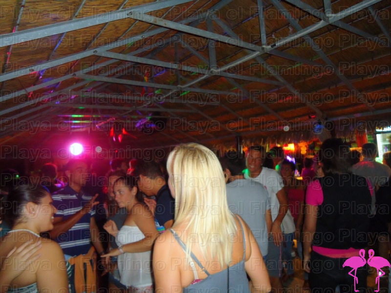 Noche Latina 2011-Playa El Flamingo (11).JPG