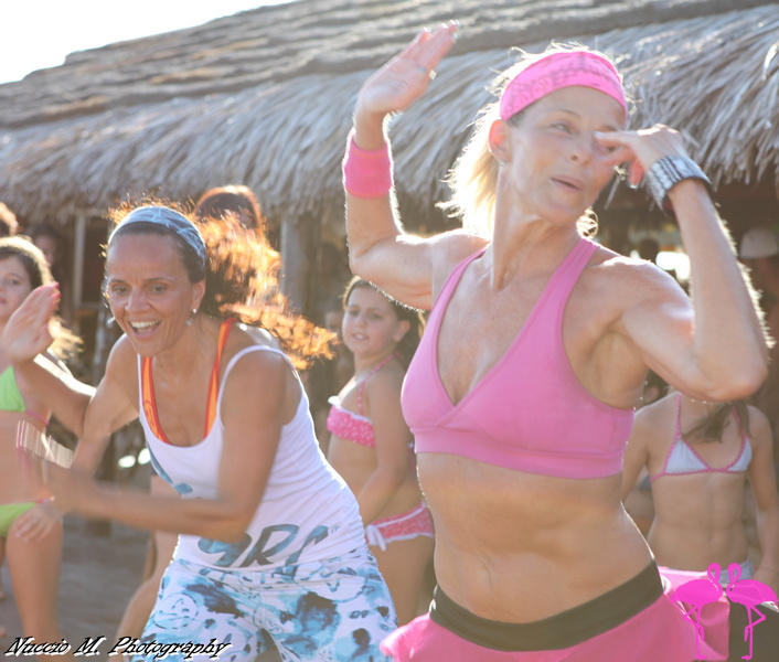Zumba Fitness 2012 Playa el Flamingo (41).JPG